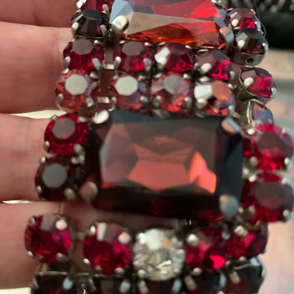 Bracelets - Picture 4 of 5